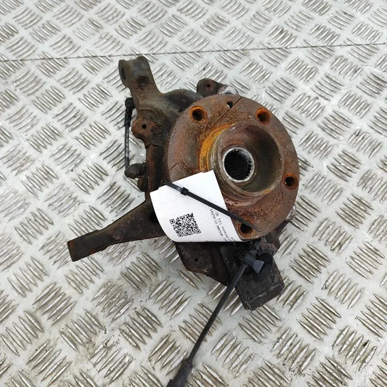 Front wheel hub 400140080R