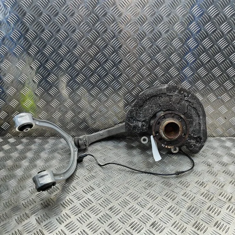 Front wheel hub A2053305601