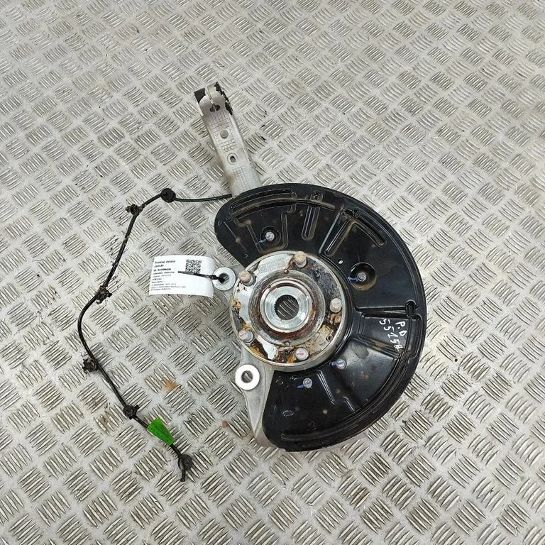 Front wheel hub EKEB2304020E