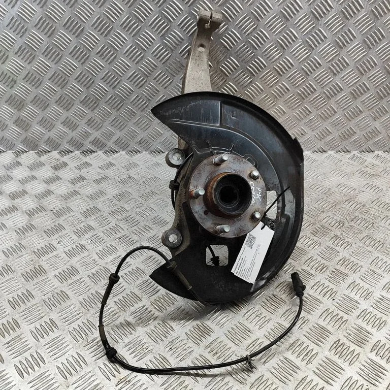 Front wheel hub – Nissan 370Z (2009-2020)