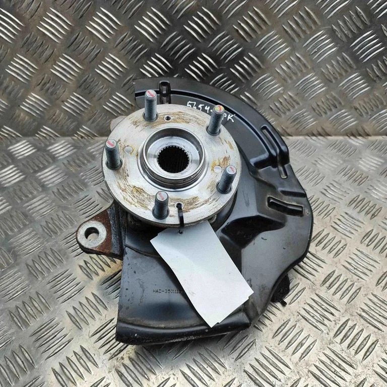 Front wheel hub SC2E3501010A