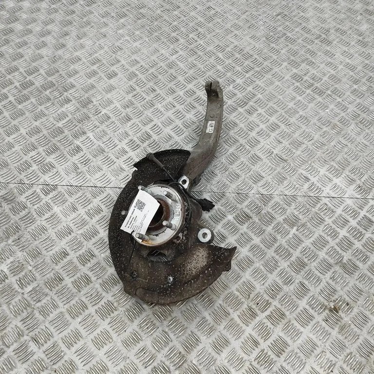 Front wheel hub GX633K186BB