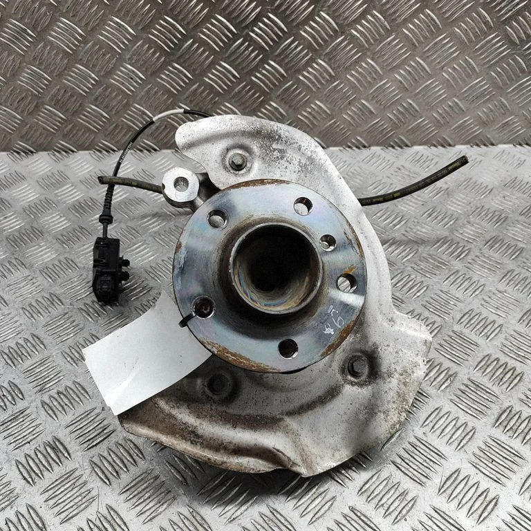Front wheel hub – BMW i3 (2013-)