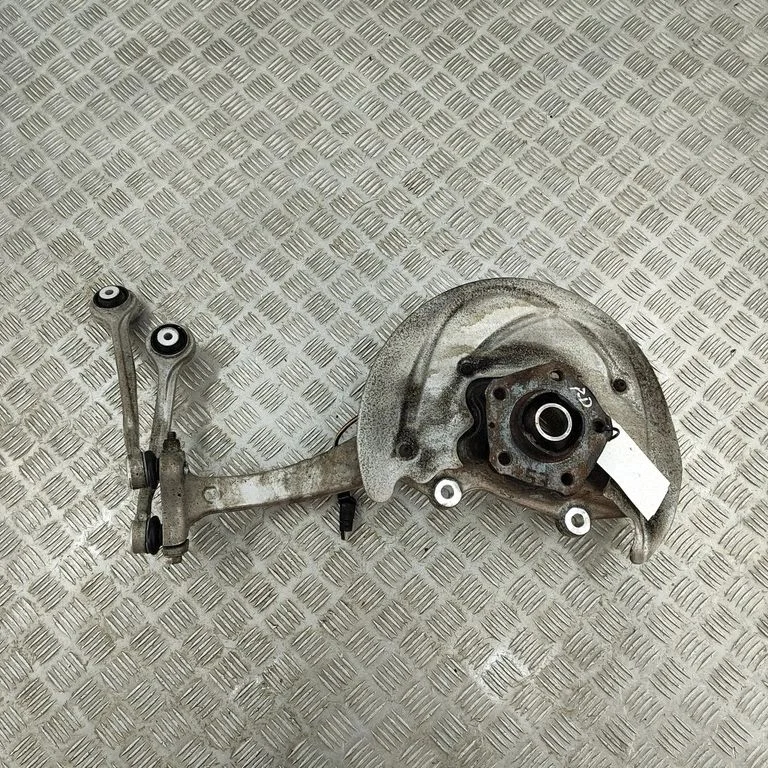 Priekšējā rumba 8W0407560