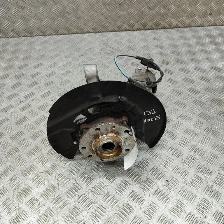 Priekšējā rumba 400146RA0A