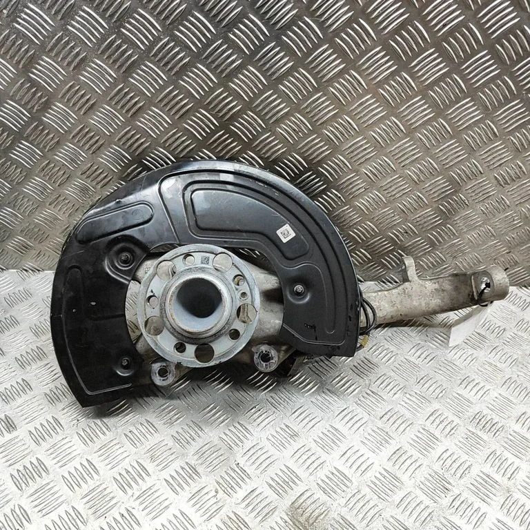 Eesmine rattarumm – Mercedes-Benz EQS V297 (2021-)