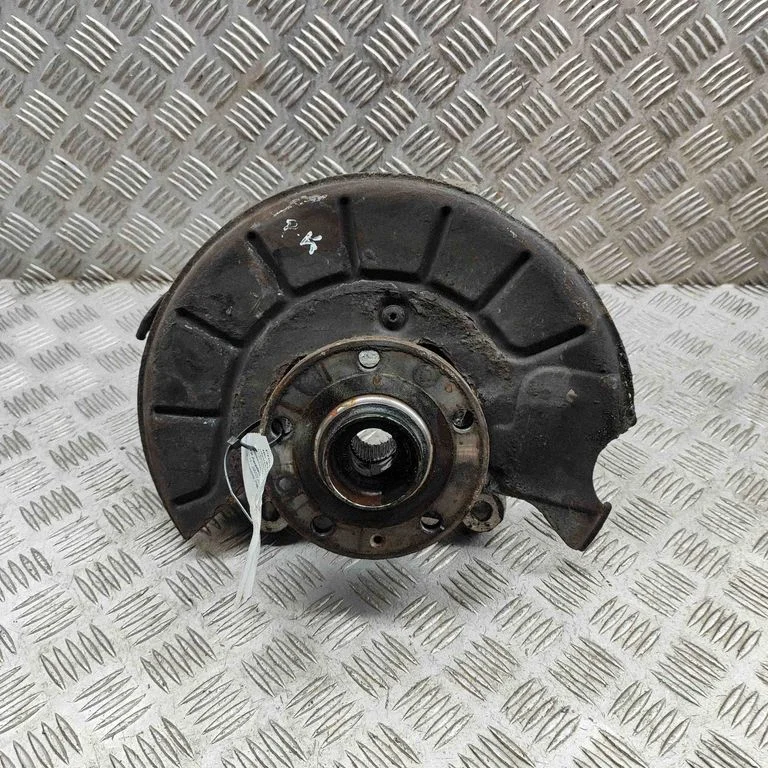 Front wheel hub 3C0407253F