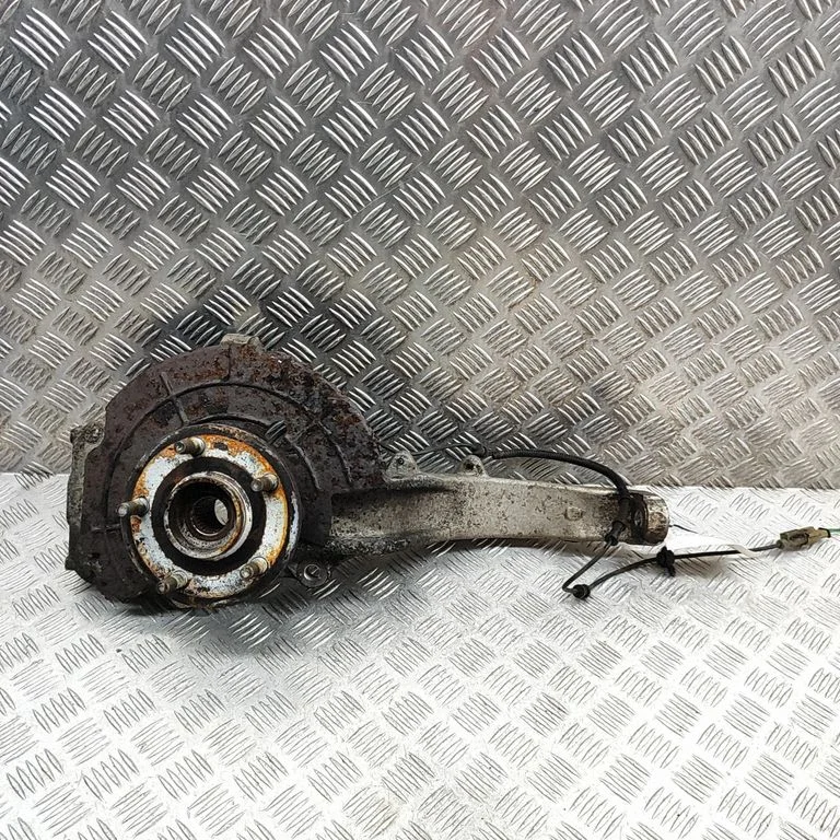 Front wheel hub 52090177AC