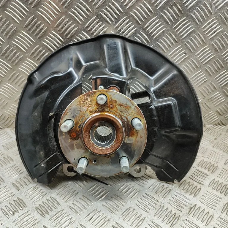 Front wheel hub 51215TGHA51