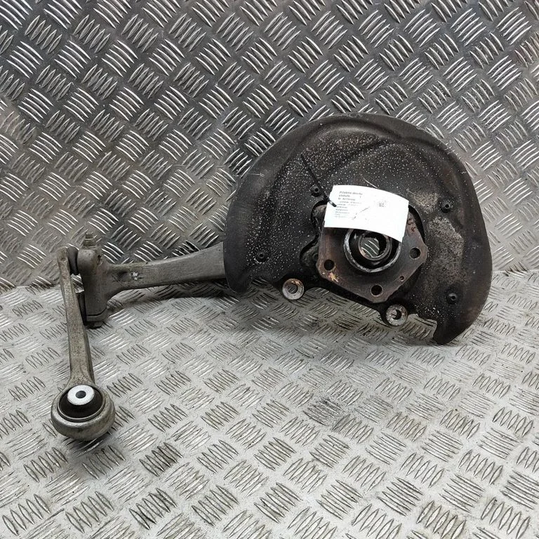 Priekšējā rumba 8W0407560