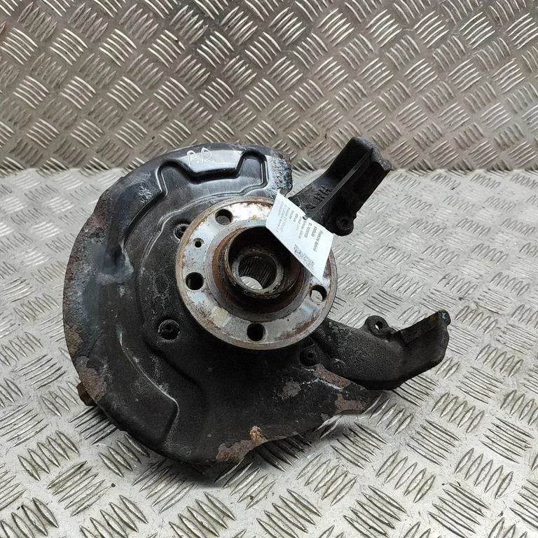 Priekšējā rumba 2Q0407256AD