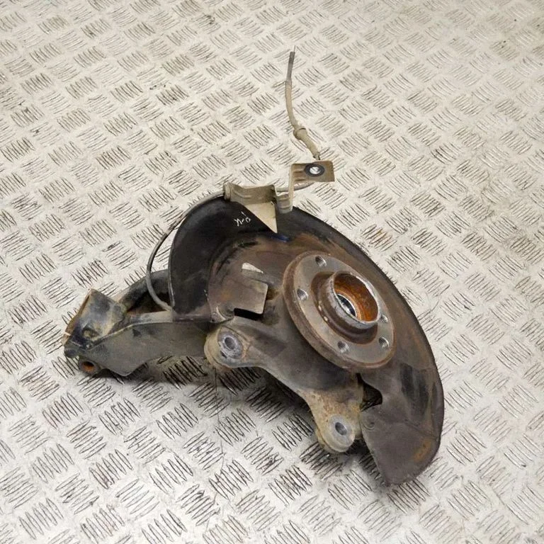 Front wheel hub 3K171M