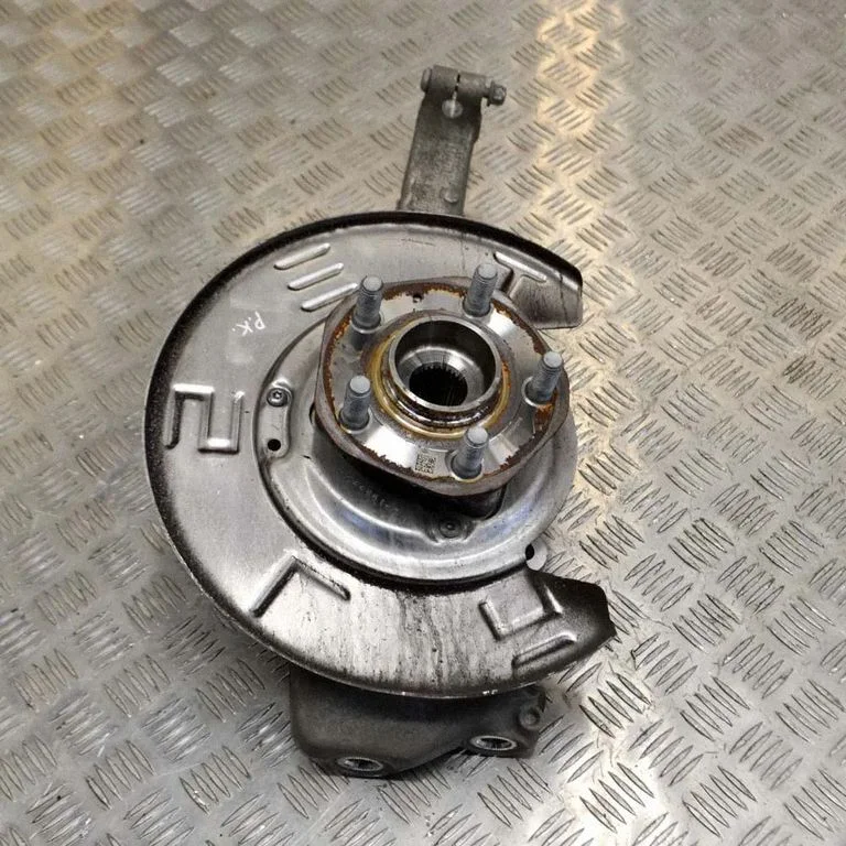 Front wheel hub 1044661C