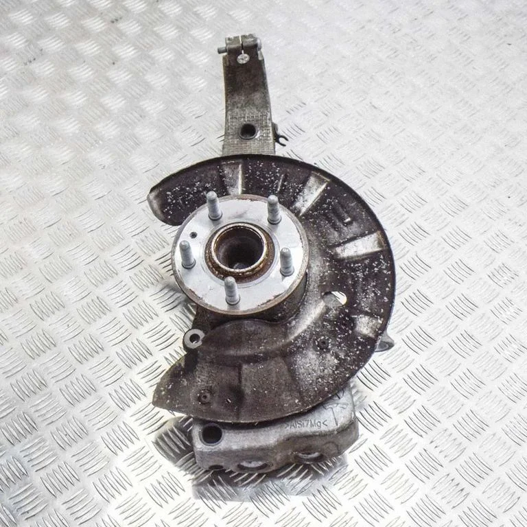 Front wheel hub 600701800C