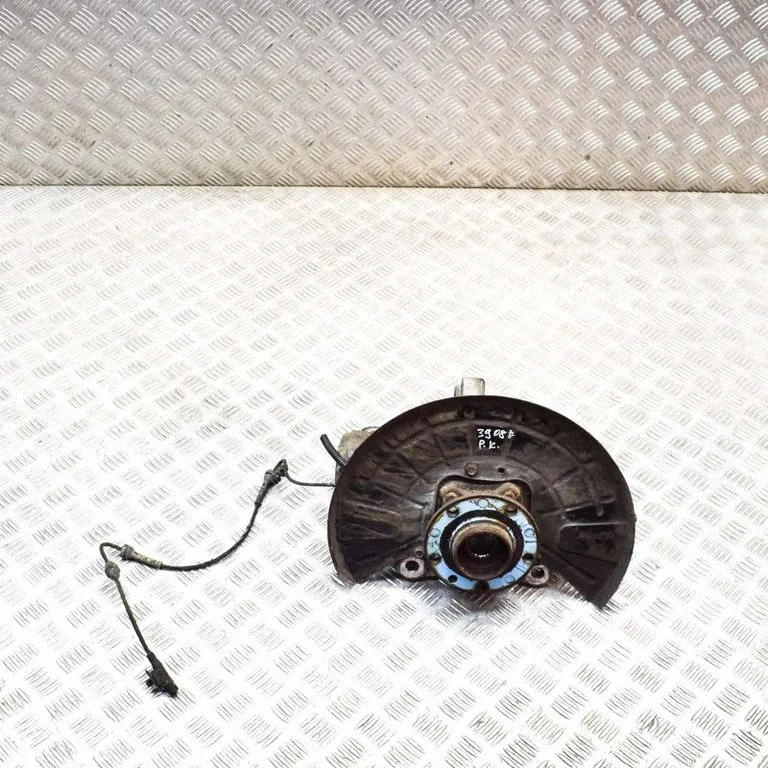 Priekšējā rumba 04877889AC