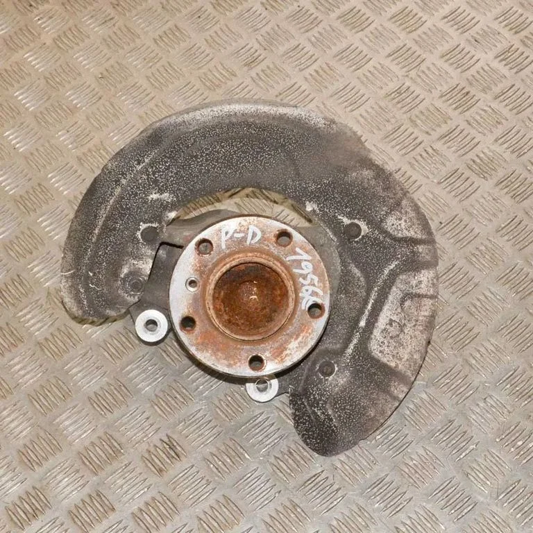 Front wheel hub – BMW 1 Series F20 F21 (2011-2019)