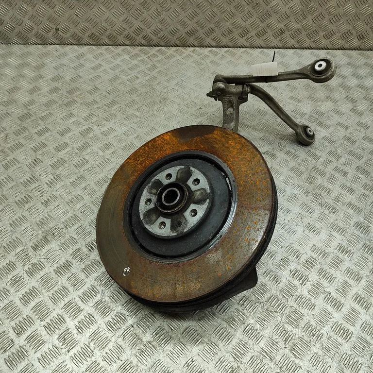 Priekšējā rumba 4G0407241D