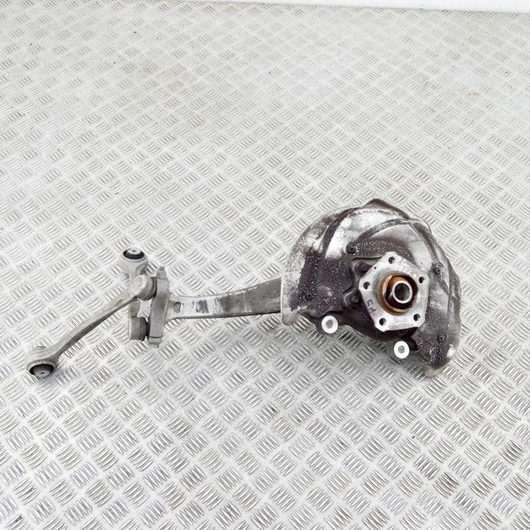 Priekšējā rumba 8W0407560