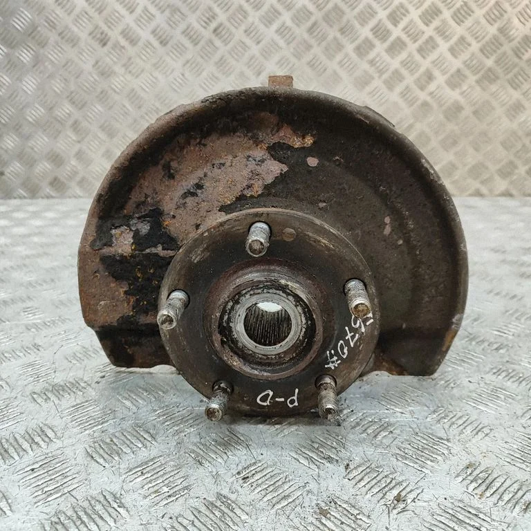 Priekšējā rumba 3870A008