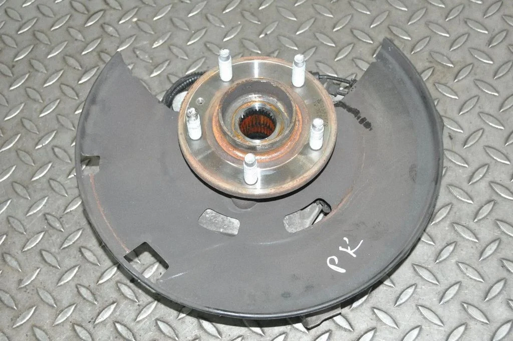 Front wheel hub – Opel Cascada (2013-), left