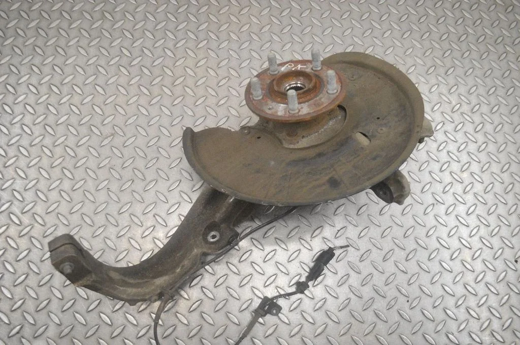 Front wheel hub 102731100F