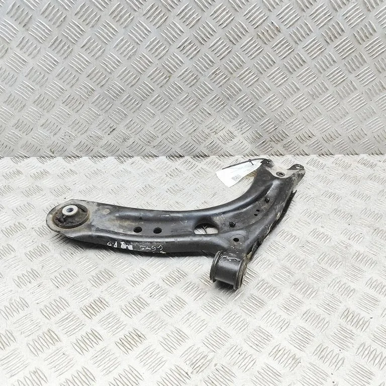 Priekšējā apakšējā svira/svārsts 5WA407151A