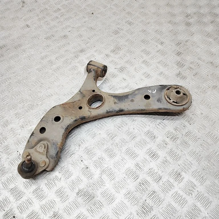 Front lower control arm/wishbone