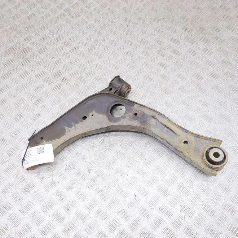 Priekšējā apakšējā svira/svārsts PZ313A052AC