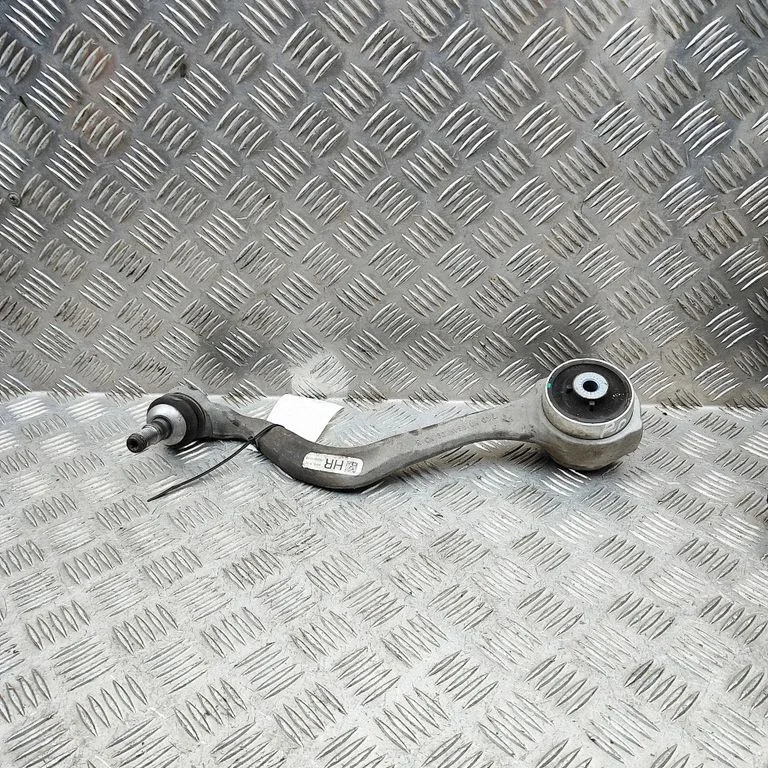 Front lower control arm/wishbone 6890910