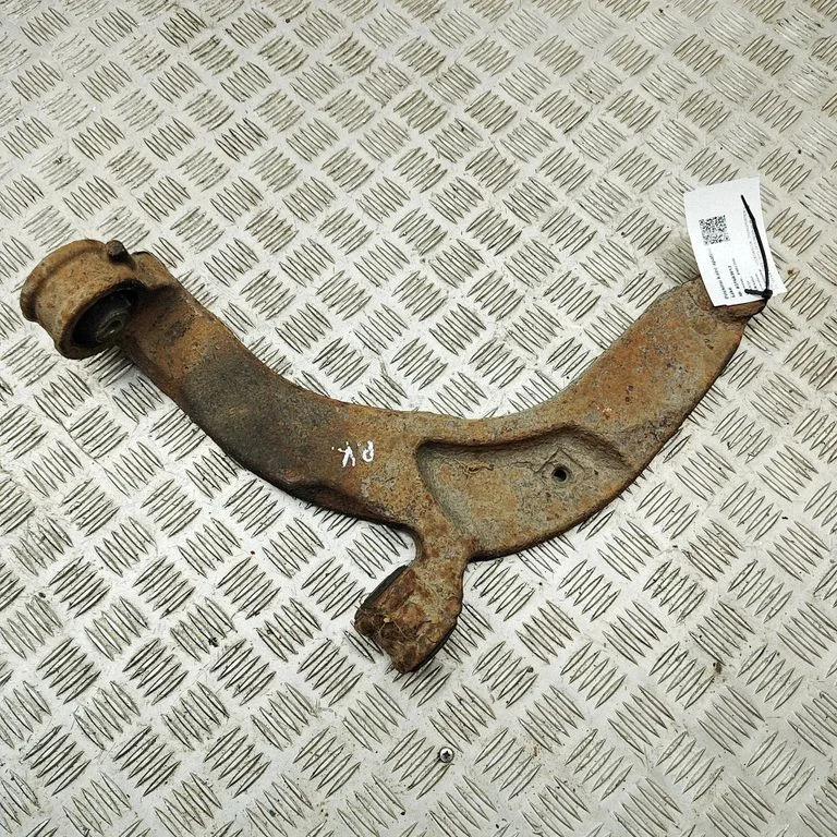 Front lower control arm/wishbone 7E8407151A