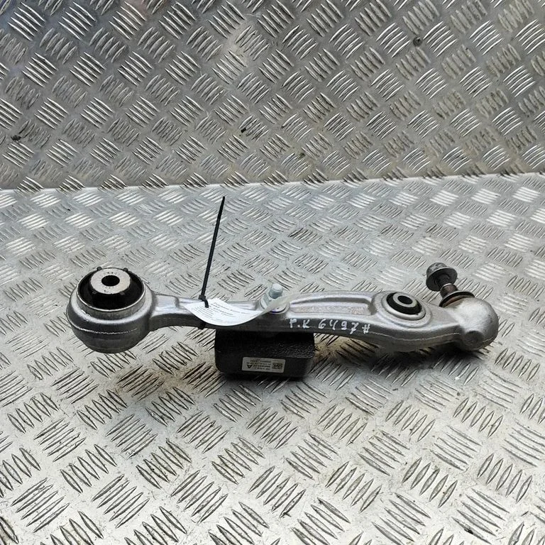 Front lower control arm/wishbone 6878081