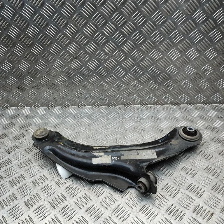 Priekšējā apakšējā svira/svārsts 545014120R