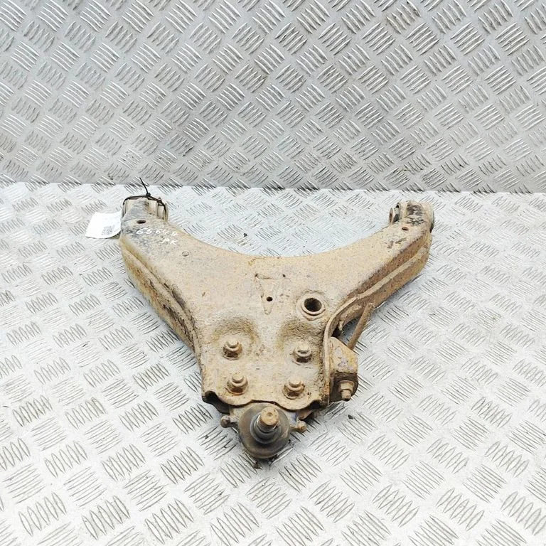 Priekšējā apakšējā svira/svārsts 8979458441