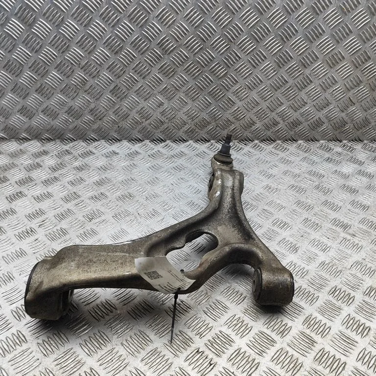 Front lower control arm/wishbone 7P0407152E