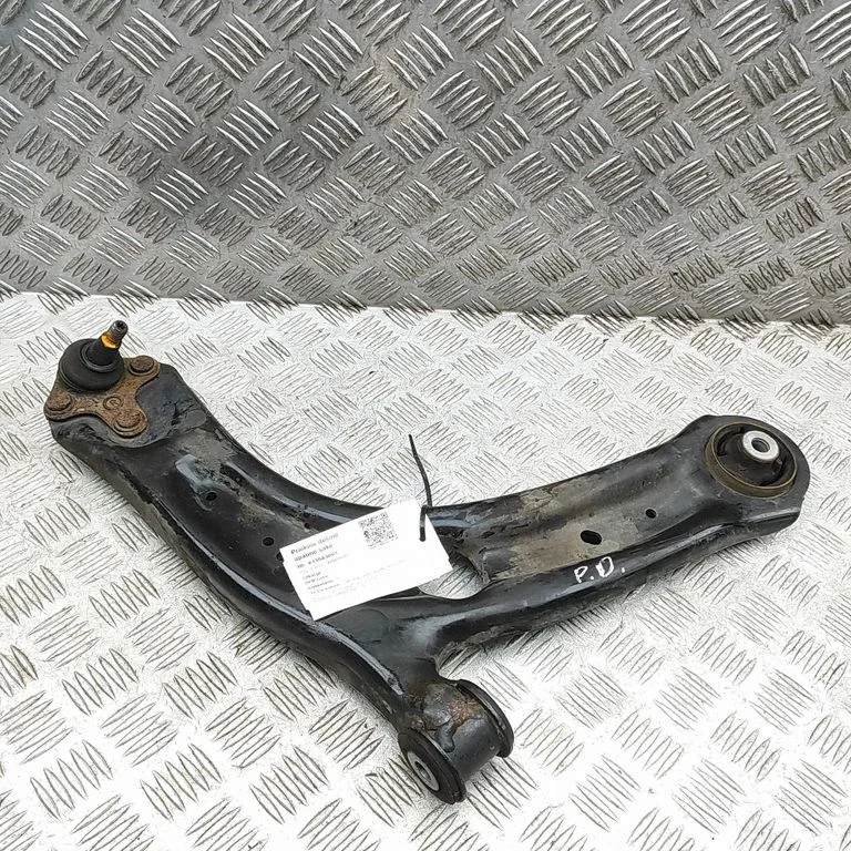 Priekšējā apakšējā svira/svārsts 3Q0407152E