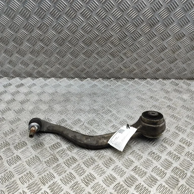 Front lower control arm/wishbone 6893550