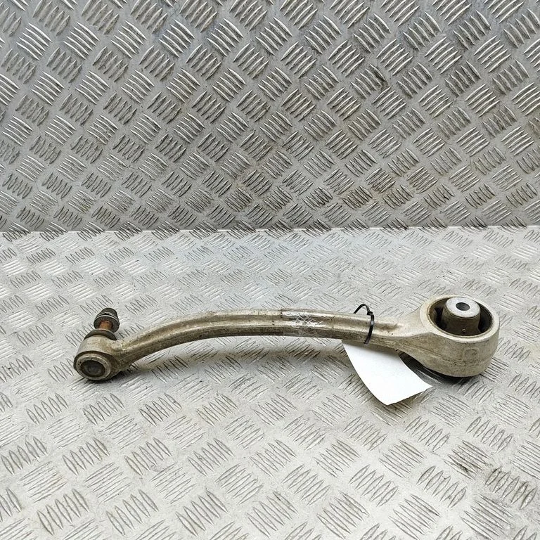 Front lower control arm/wishbone 104157500B