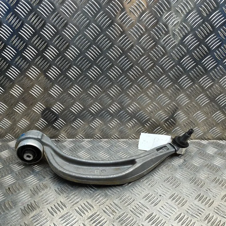 Priekšējā apakšējā svira/svārsts 80A407696D