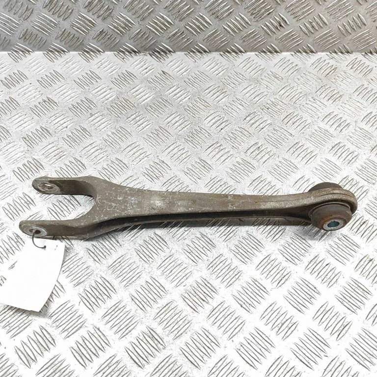 Priekšējā apakšējā svira/svārsts 99734104300