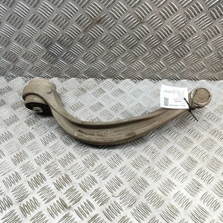 Front lower control arm/wishbone 4M0407695C