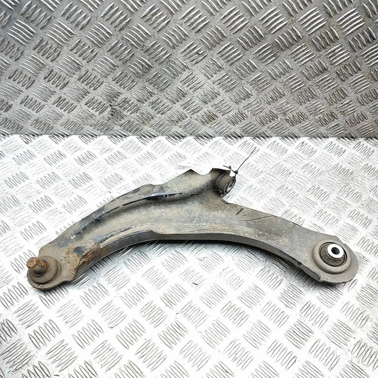 Priekšējā apakšējā svira/svārsts 545014120R