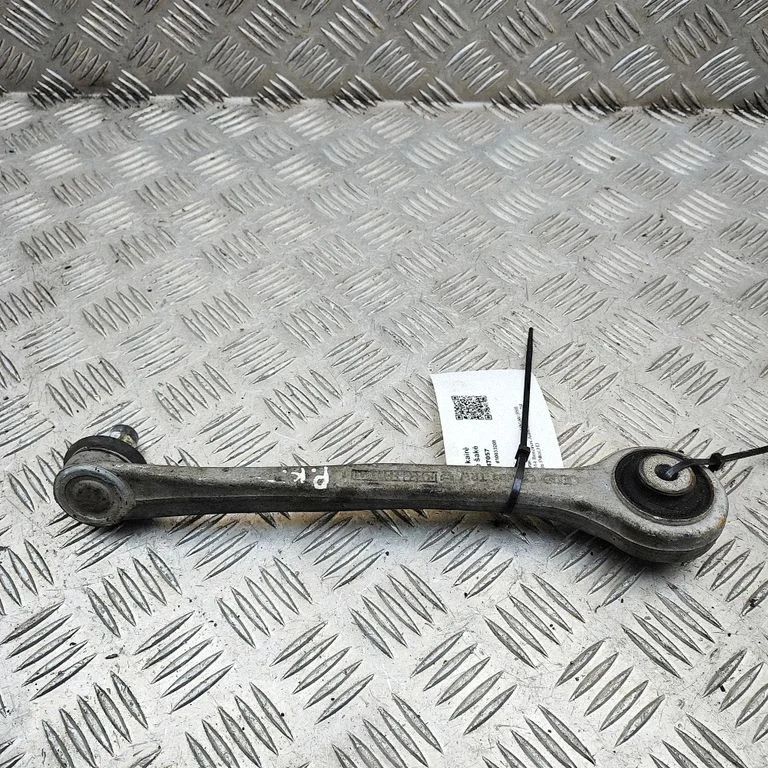 Front lower control arm/wishbone 8R0407515