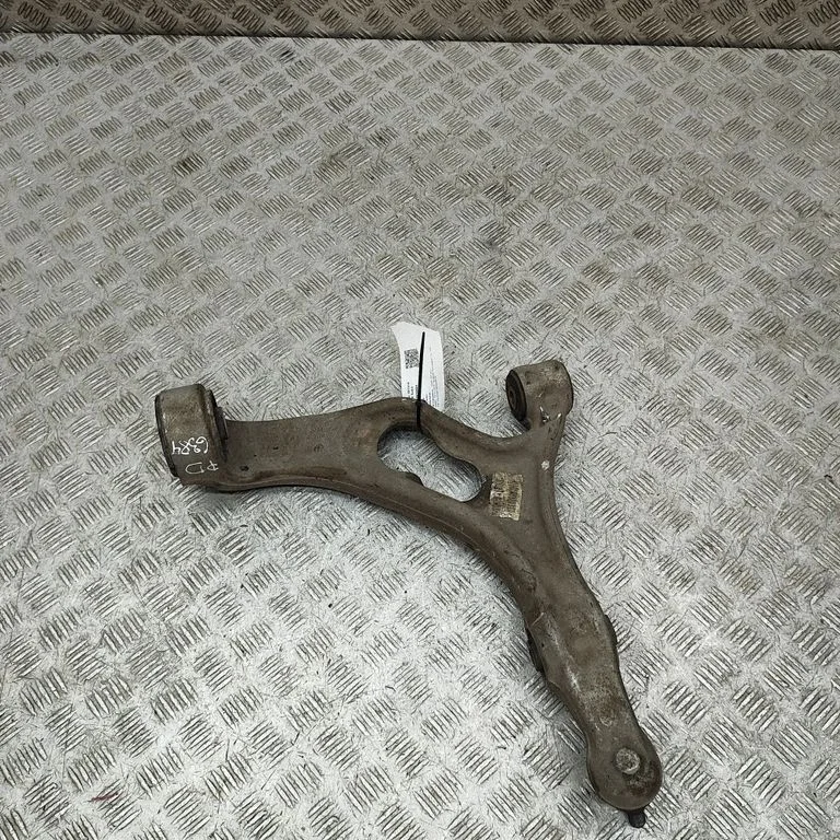 Front lower control arm/wishbone 7P0407152