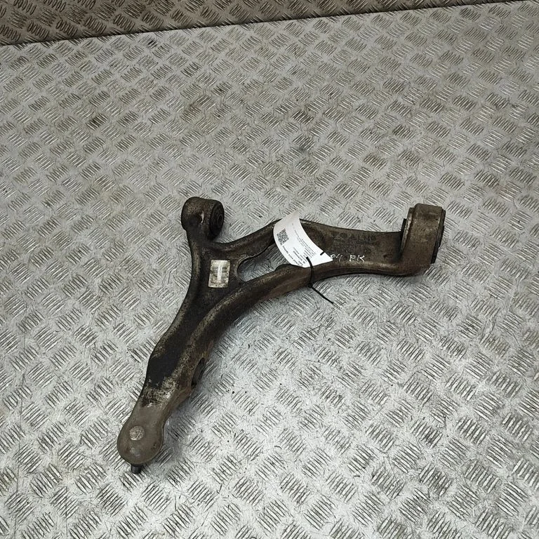 Front lower control arm/wishbone 7P0407151