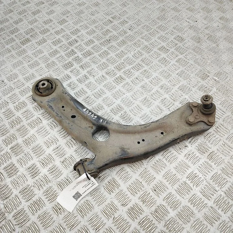 Priekšējā apakšējā svira/svārsts 3Q0407153B