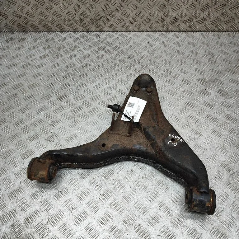 Priekšējā apakšējā svira/svārsts 4013A472