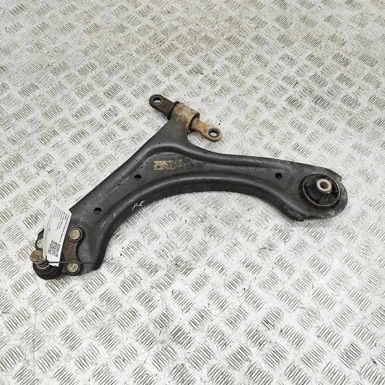 Front lower control arm/wishbone 54500N9000