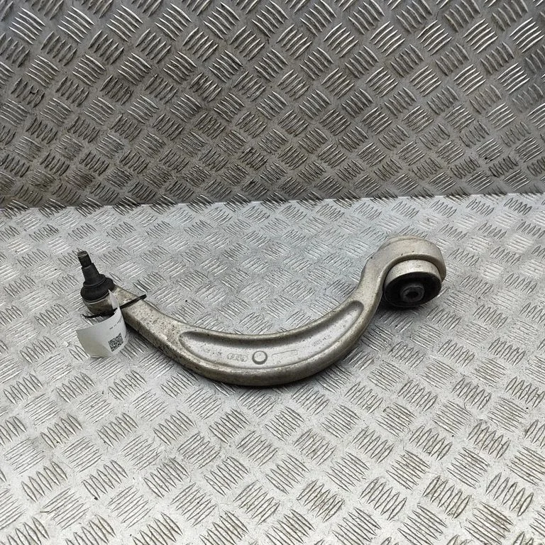 Front lower control arm/wishbone 8W0407695B