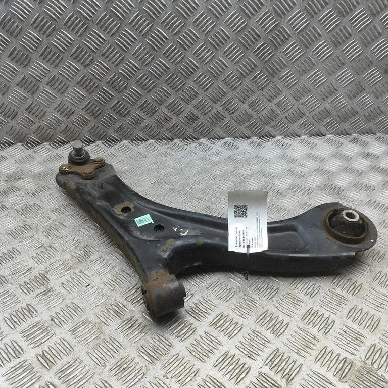 Priekšējā apakšējā svira/svārsts 54501GI100