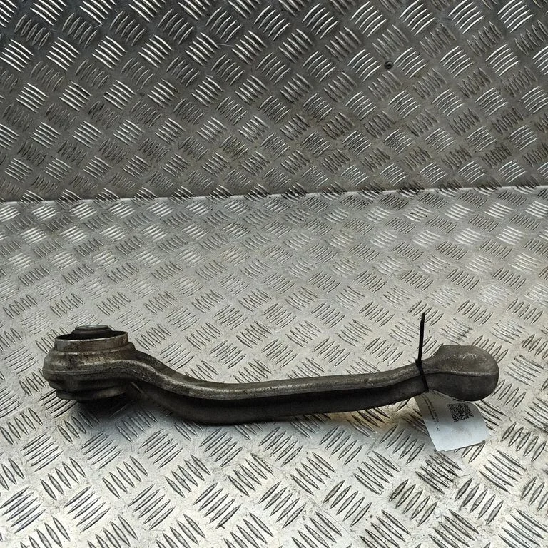 Front lower control arm/wishbone A2053304303